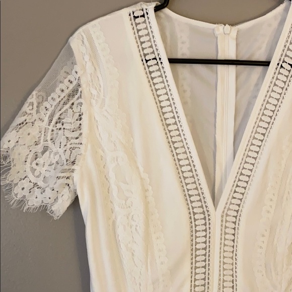 Ivory Lace Dress - Picture 4 of 8